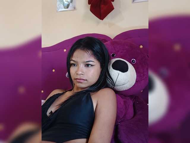 Sexyladyyya live cam on BongaCams