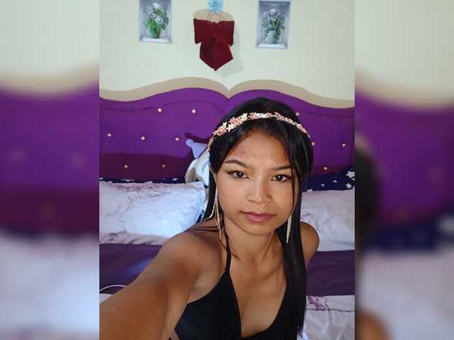 Sexyladyyya live cam on BongaCams