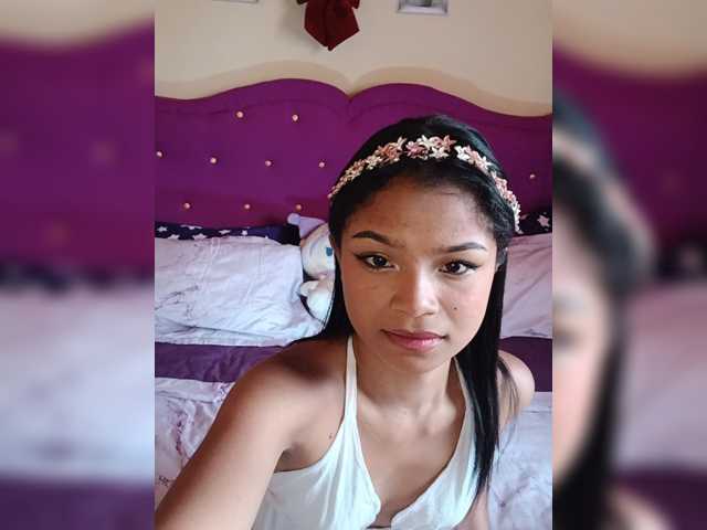 Sexyladyyya live cam on BongaCams