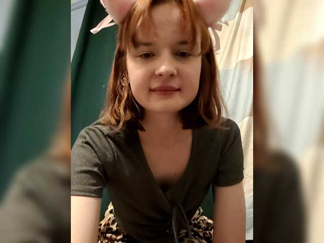 margosha-foxxy live cam on BongaCams