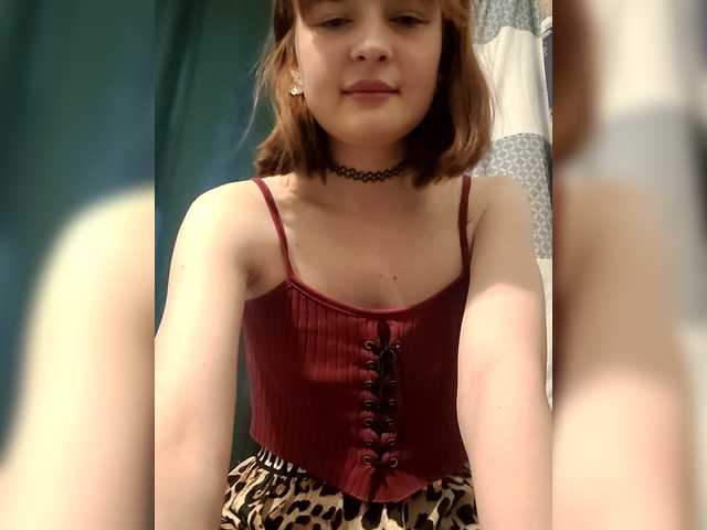 margosha-foxxy live cam on BongaCams