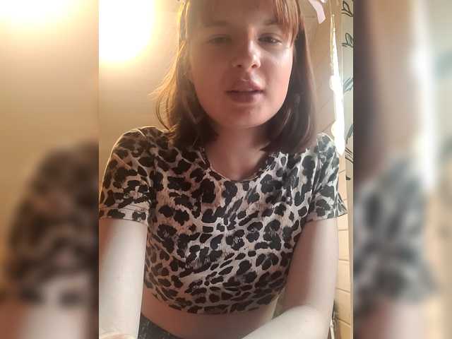 margosha-foxxy live cam on BongaCams