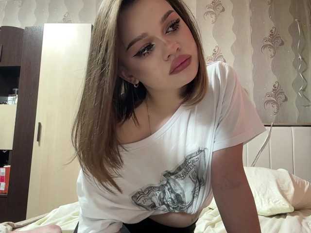 MarinMuckey live cam on BongaCams