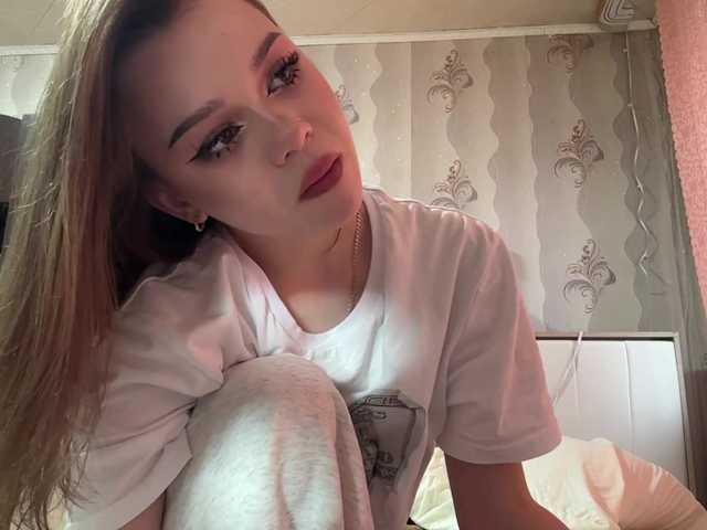 MarinMuckey live cam on BongaCams