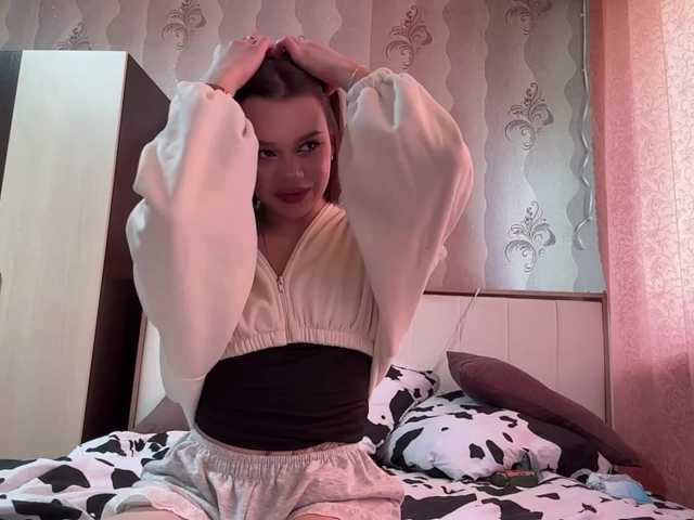 MarinMuckey live cam on BongaCams