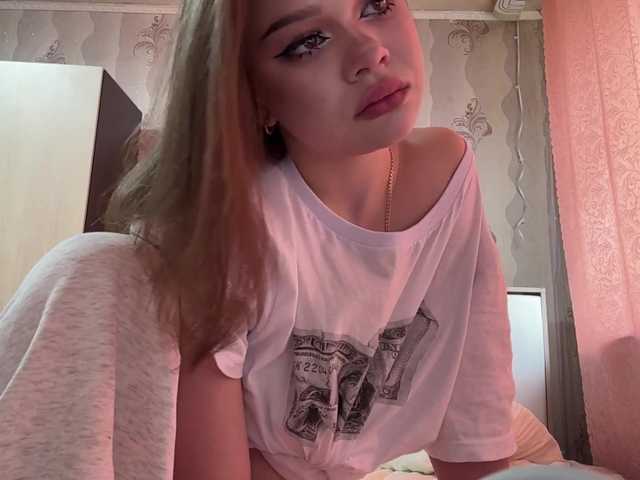 MarinMuckey live cam on BongaCams