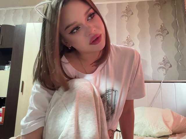 MarinMuckey live cam on BongaCams