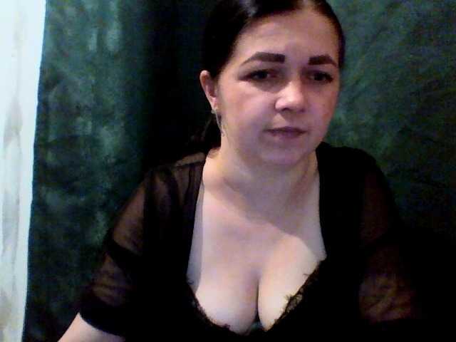 Anna332245 live cam on BongaCams