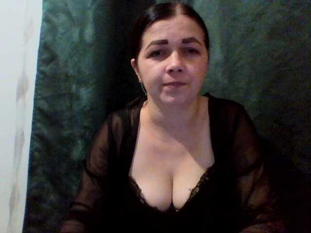 Anna332245 live cam on BongaCams