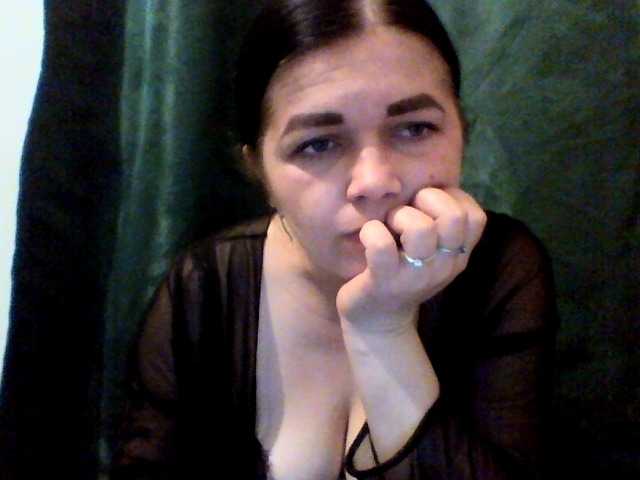 Anna332245 live cam on BongaCams
