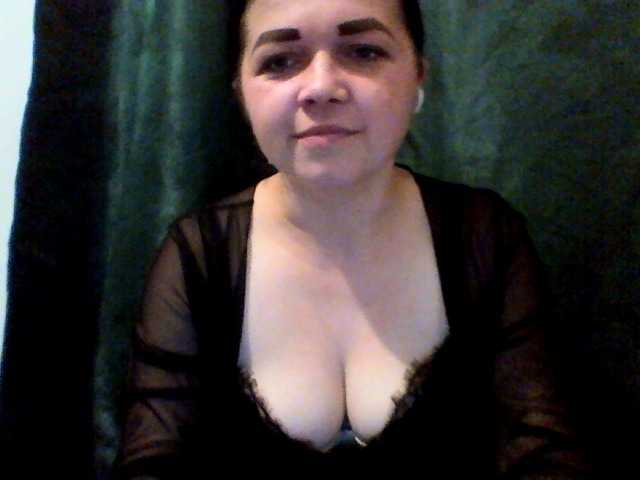 Anna332245 live cam on BongaCams