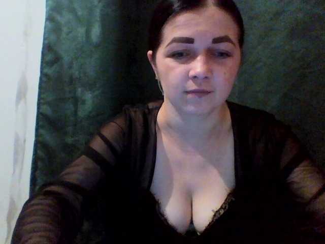 Anna332245 live cam on BongaCams