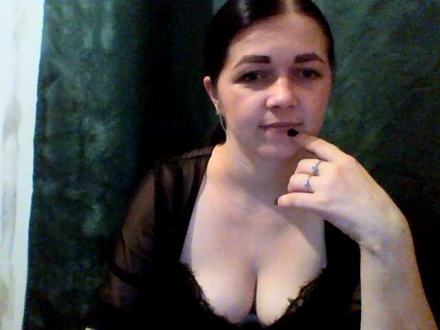 Anna332245 live cam on BongaCams