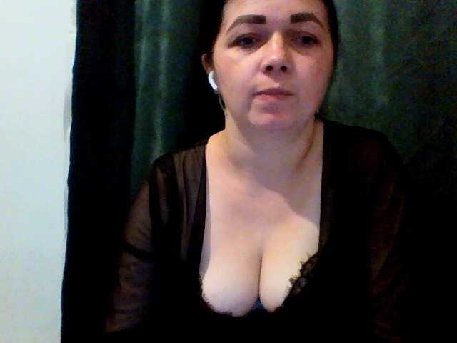 Anna332245 live cam on BongaCams