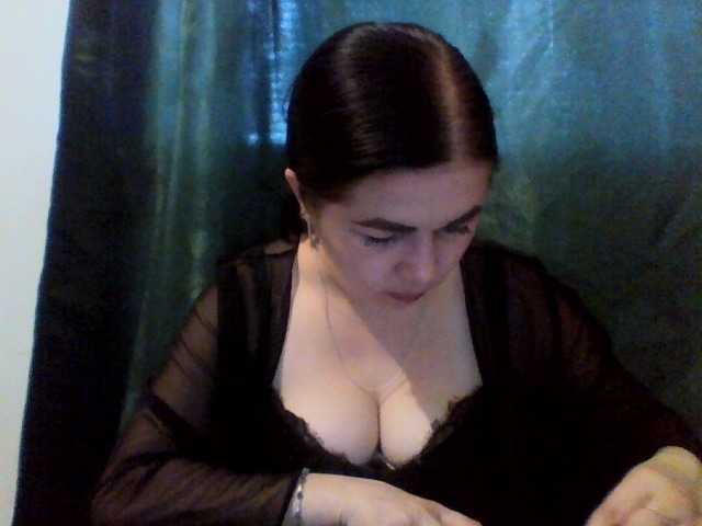 Anna332245, en directo ahora en BongaCams