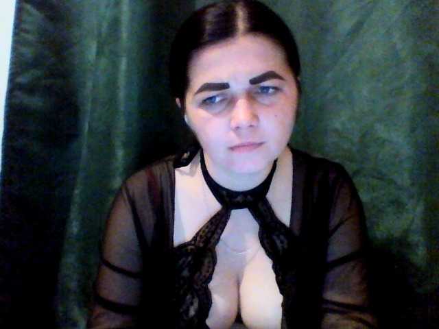 Anna332245 live cam on BongaCams
