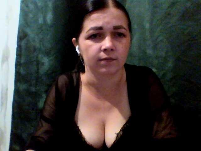 Anna332245 live cam on BongaCams