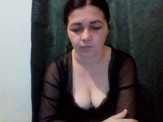 Anna332245 live cam on BongaCams