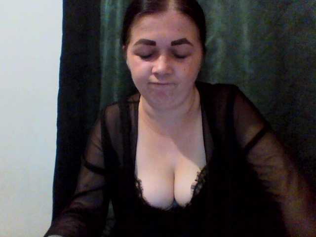Anna332245 live cam on BongaCams