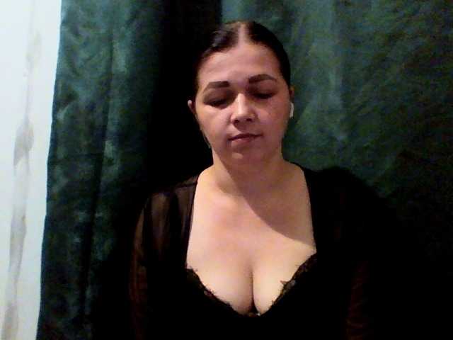 Anna332245 live cam on BongaCams