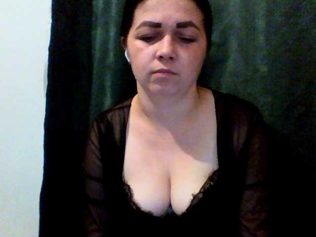 Anna332245 live cam on BongaCams