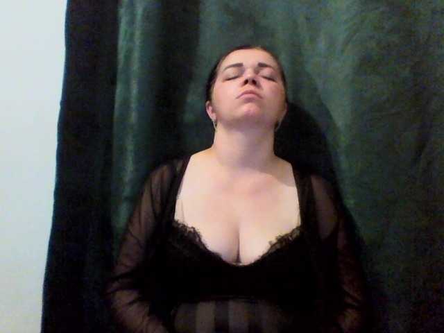 Anna332245 live cam on BongaCams