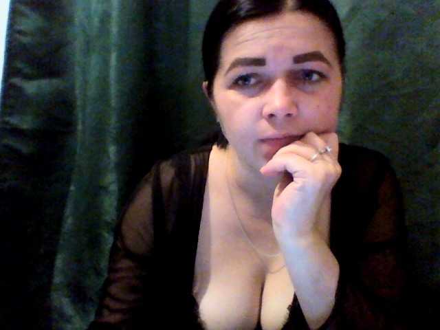 Anna332245 live cam on BongaCams