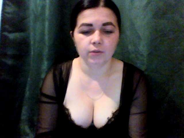 Anna332245 live cam on BongaCams