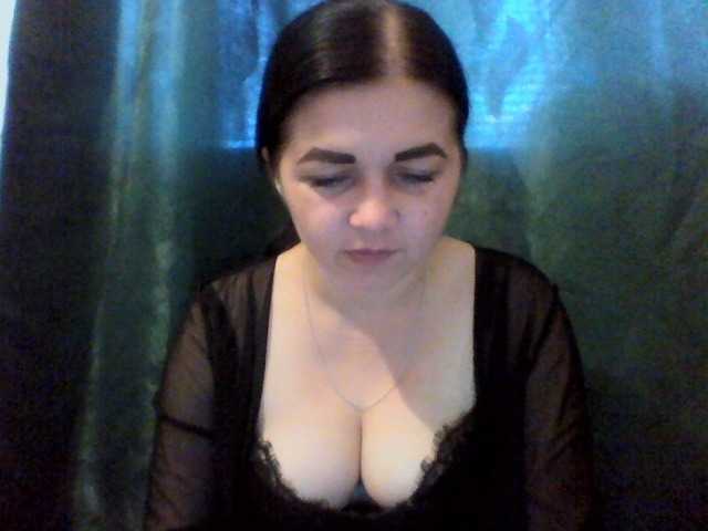 Anna332245, en directo ahora en BongaCams