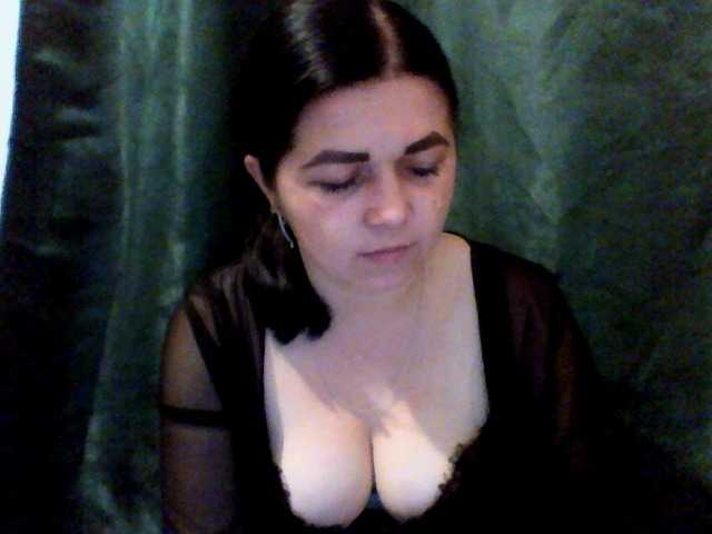Anna332245 live cam on BongaCams