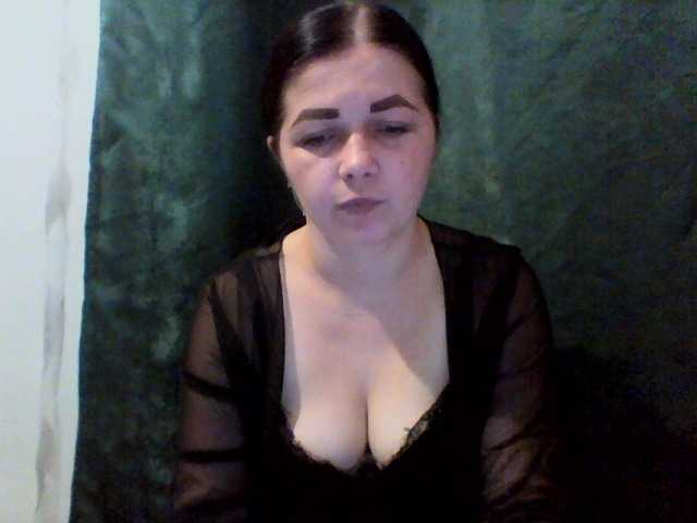 Anna332245 live cam on BongaCams