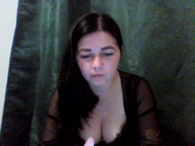 Anna332245 live cam on BongaCams