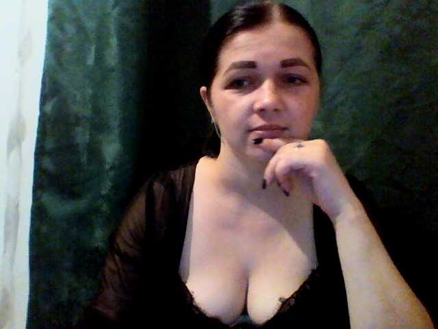 Anna332245 live cam on BongaCams