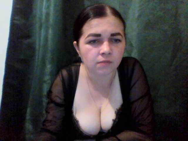 Anna332245 live cam on BongaCams