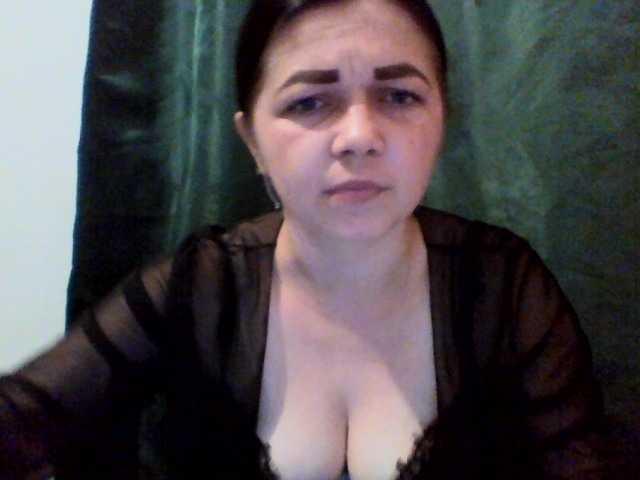 Anna332245 live cam on BongaCams