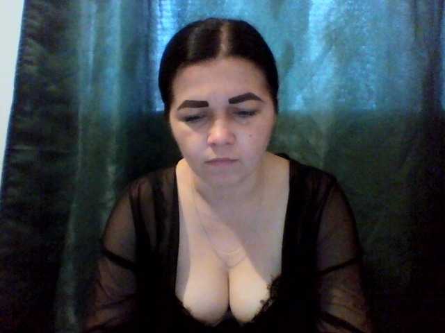 Anna332245 live cam on BongaCams