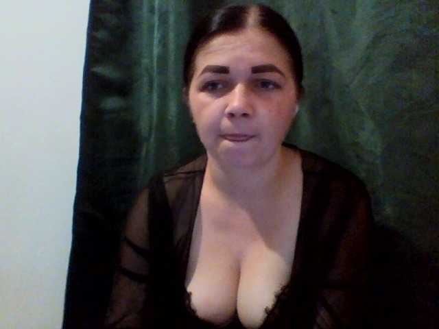 Anna332245 live cam on BongaCams