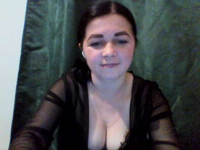 Anna332245 live cam on BongaCams