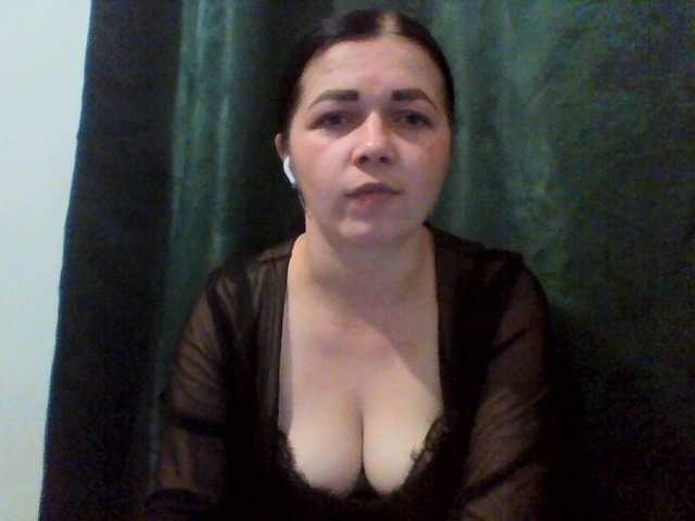 Anna332245 live cam on BongaCams