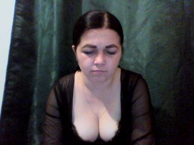Anna332245 live cam on BongaCams