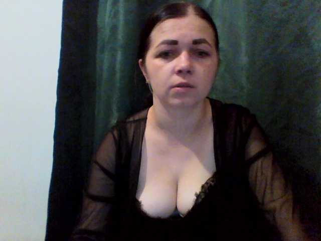 Anna332245 live cam on BongaCams
