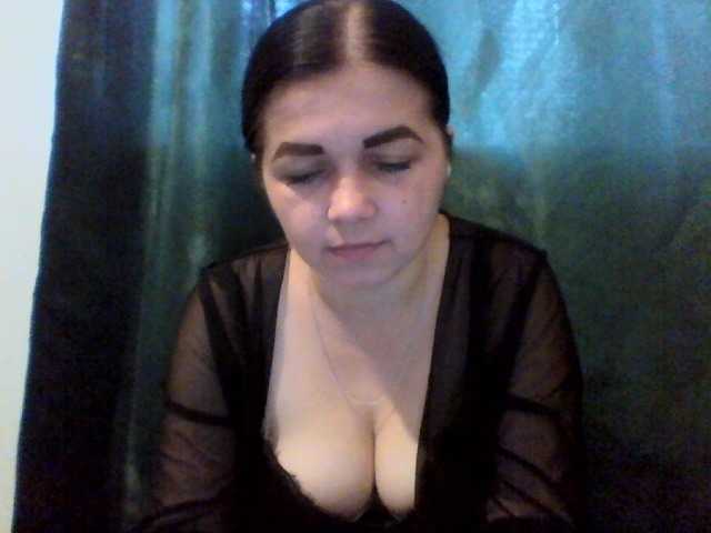Anna332245, en directo ahora en BongaCams