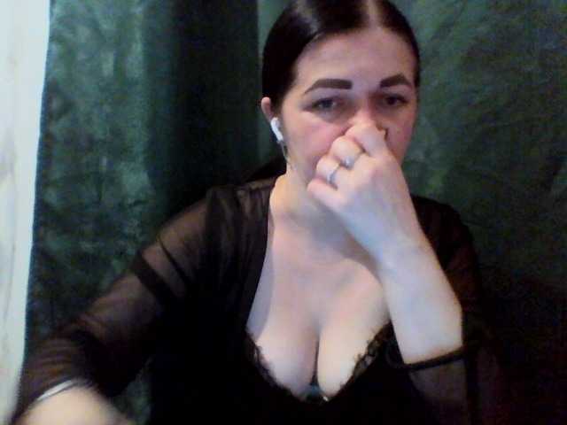 Anna332245 live cam on BongaCams
