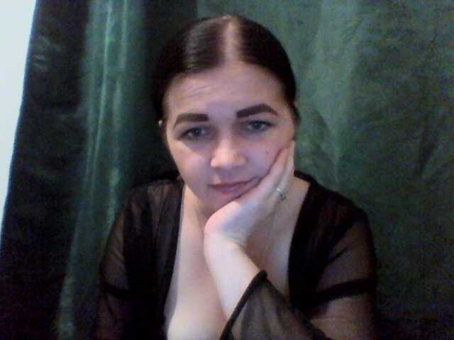 Anna332245 live cam on BongaCams