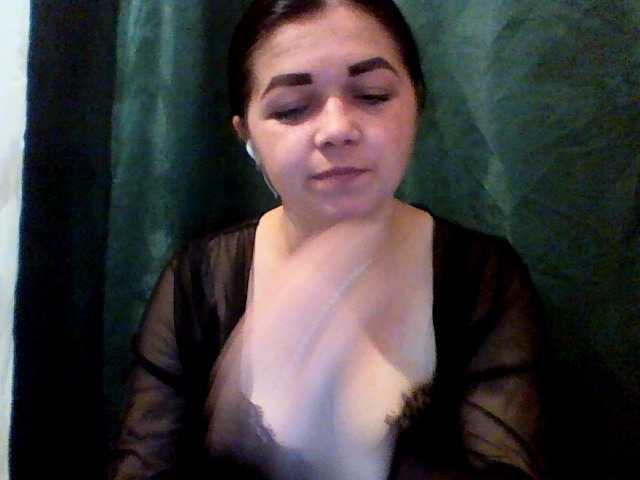 Anna332245 live cam on BongaCams