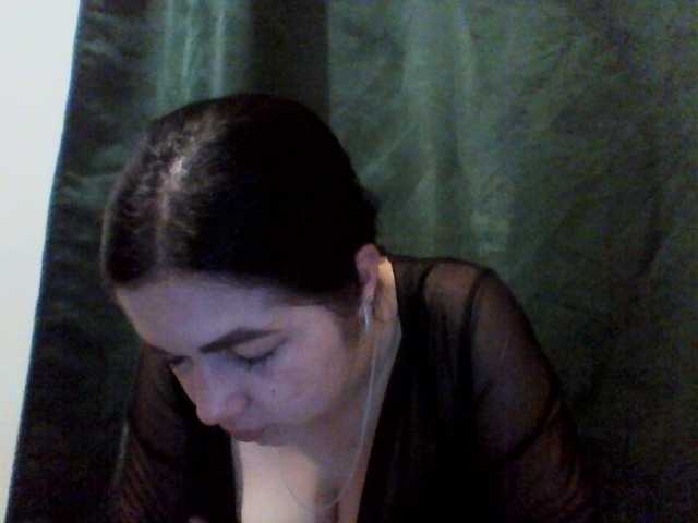 Anna332245, en directo ahora en BongaCams
