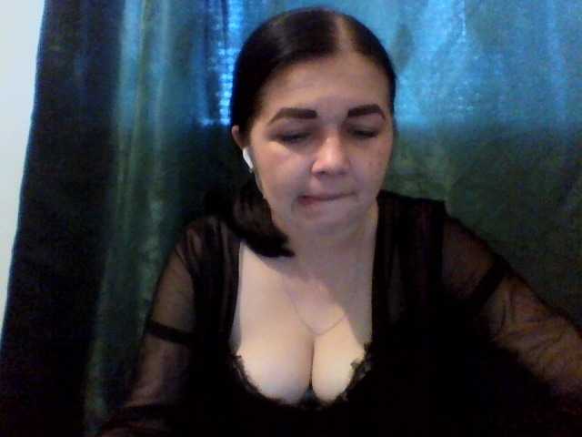 Anna332245, en directo ahora en BongaCams