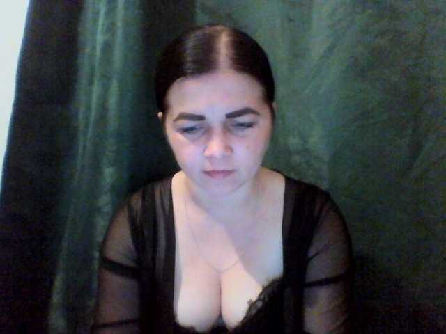 Anna332245 live cam on BongaCams