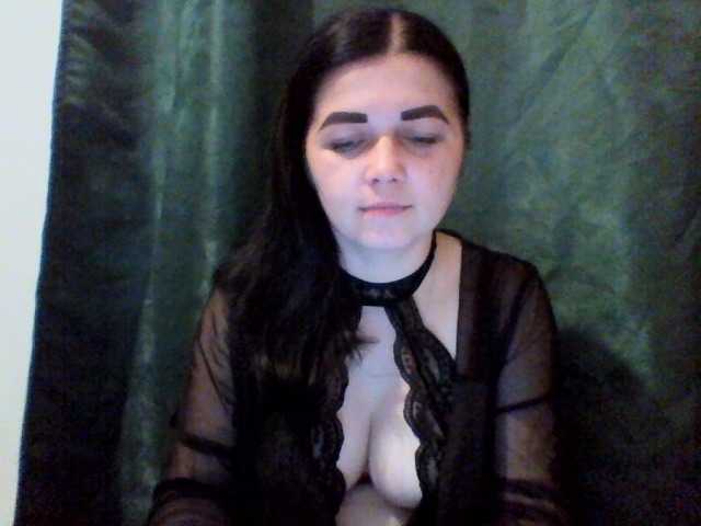 Anna332245 live cam on BongaCams