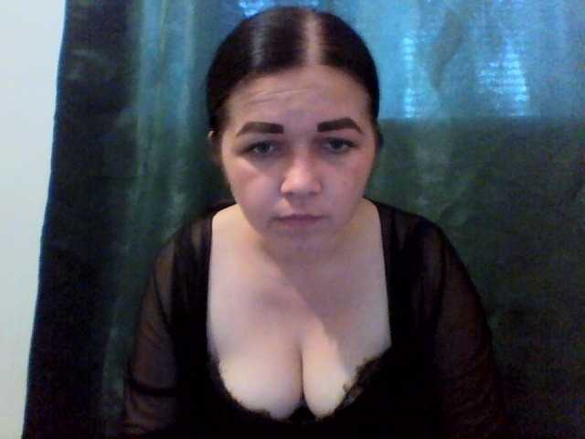 Anna332245 live cam on BongaCams